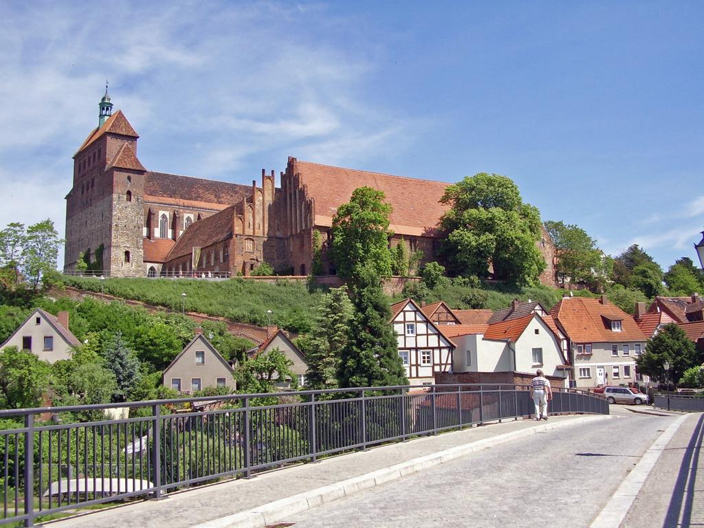 ARTHOTEL Kiebitzberg Havelberg Exterior foto